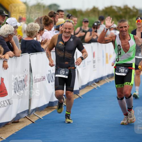 22.06.2025 - Viking Triathlon Michael Strokosch http://msf.ph/oto/8072707 22.06.2025 15:39:59 Ziel 170, 180, 248 meine-sportfotos.de
