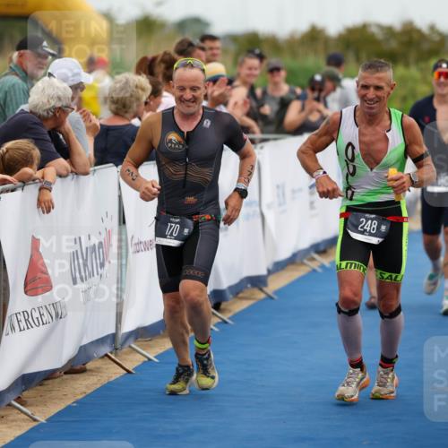 22.06.2025 - Viking Triathlon Michael Strokosch http://msf.ph/oto/8072711 22.06.2025 15:40:00 Ziel 170, 180, 248 meine-sportfotos.de