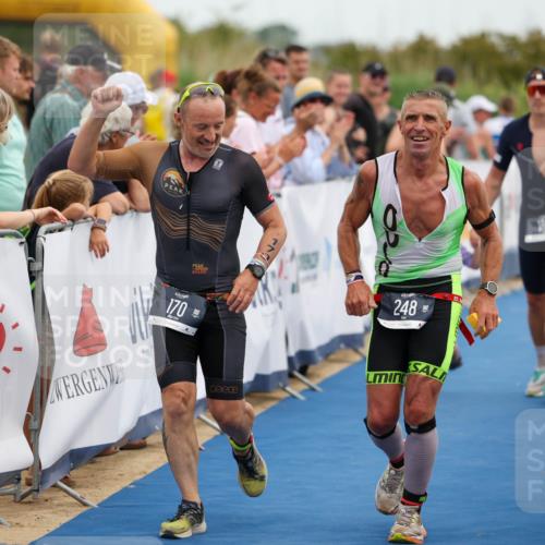 22.06.2025 - Viking Triathlon Michael Strokosch http://msf.ph/oto/8072720 22.06.2025 15:40:01 Ziel 170, 180, 248 meine-sportfotos.de
