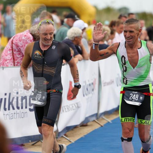 22.06.2025 - Viking Triathlon Michael Strokosch http://msf.ph/oto/8072731 22.06.2025 15:40:02 Ziel 170, 180, 248 meine-sportfotos.de