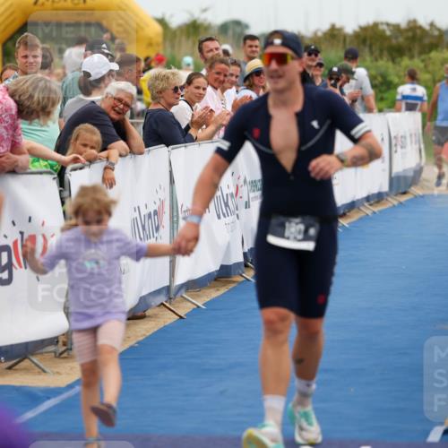 22.06.2025 - Viking Triathlon Michael Strokosch http://msf.ph/oto/8072747 22.06.2025 15:40:04 Ziel 170, 180, 248 meine-sportfotos.de