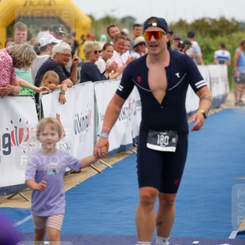 22.06.2025 - Viking Triathlon Michael Strokosch http://msf.ph/oto/8072754 22.06.2025 15:40:05 Ziel 170, 180, 248 meine-sportfotos.de