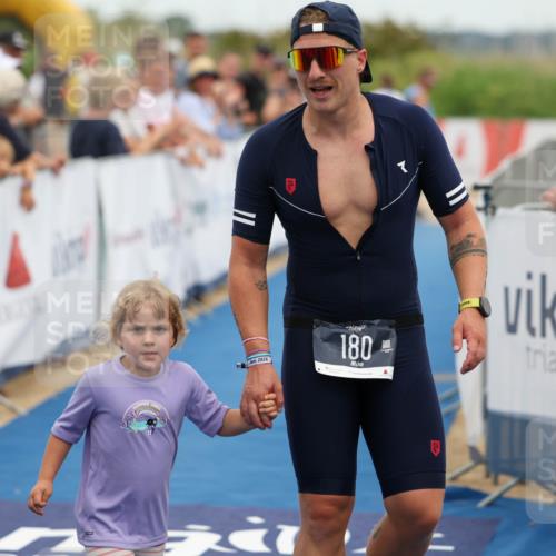 22.06.2025 - Viking Triathlon Michael Strokosch http://msf.ph/oto/8072760 22.06.2025 15:40:06 Ziel 170, 180, 248 meine-sportfotos.de