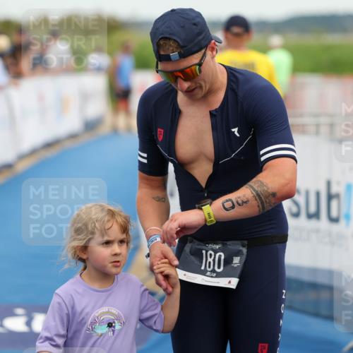22.06.2025 - Viking Triathlon Michael Strokosch http://msf.ph/oto/8072766 22.06.2025 15:40:08 Ziel 170, 180 meine-sportfotos.de