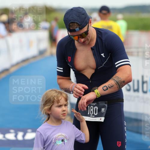 22.06.2025 - Viking Triathlon Michael Strokosch http://msf.ph/oto/8072770 22.06.2025 15:40:08 Ziel 170, 180 meine-sportfotos.de