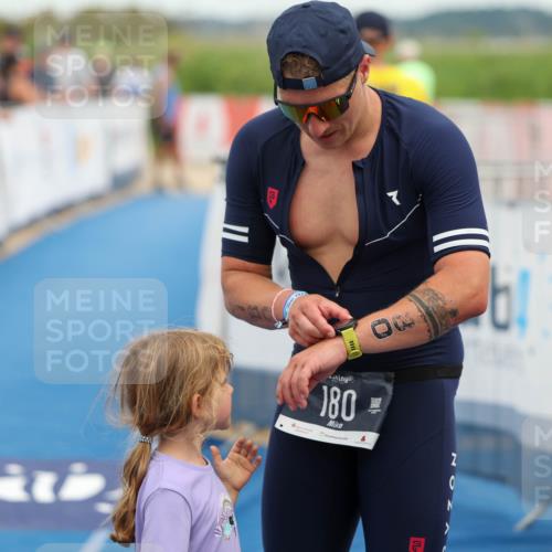 22.06.2025 - Viking Triathlon Michael Strokosch http://msf.ph/oto/8072774 22.06.2025 15:40:09 Ziel 180 meine-sportfotos.de