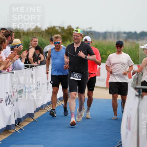 22.06.2025 - Viking Triathlon Michael Strokosch http://msf.ph/oto/8072787 22.06.2025 15:40:16 Ziel 532, 644 meine-sportfotos.de
