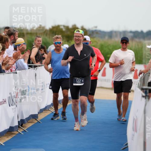 22.06.2025 - Viking Triathlon Michael Strokosch http://msf.ph/oto/8072789 22.06.2025 15:40:16 Ziel 532, 644 meine-sportfotos.de