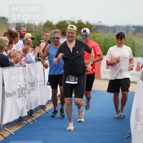 22.06.2025 - Viking Triathlon Michael Strokosch http://msf.ph/oto/8072796 22.06.2025 15:40:17 Ziel 532, 644 meine-sportfotos.de