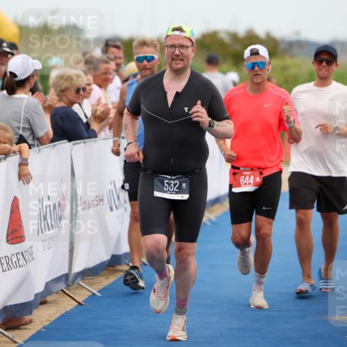 22.06.2025 - Viking Triathlon Michael Strokosch http://msf.ph/oto/8072808 22.06.2025 15:40:18 Ziel 532, 644 meine-sportfotos.de
