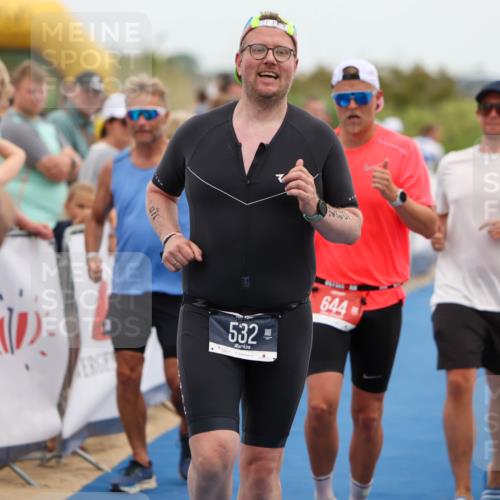 22.06.2025 - Viking Triathlon Michael Strokosch http://msf.ph/oto/8072826 22.06.2025 15:40:19 Ziel 532, 644 meine-sportfotos.de