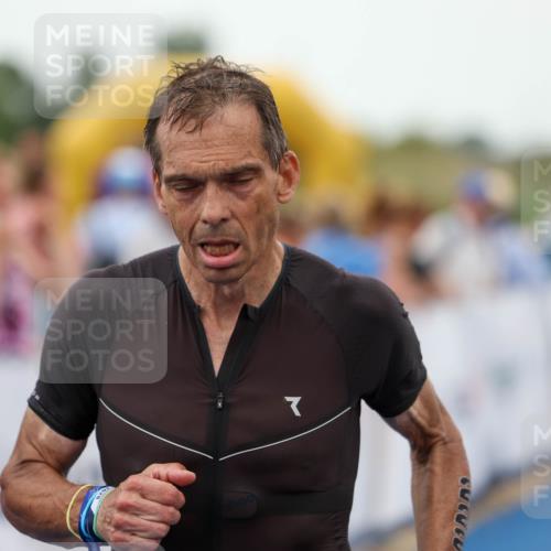 22.06.2025 - Viking Triathlon Michael Strokosch http://msf.ph/oto/8072847 22.06.2025 15:55:50 Ziel 222 meine-sportfotos.de