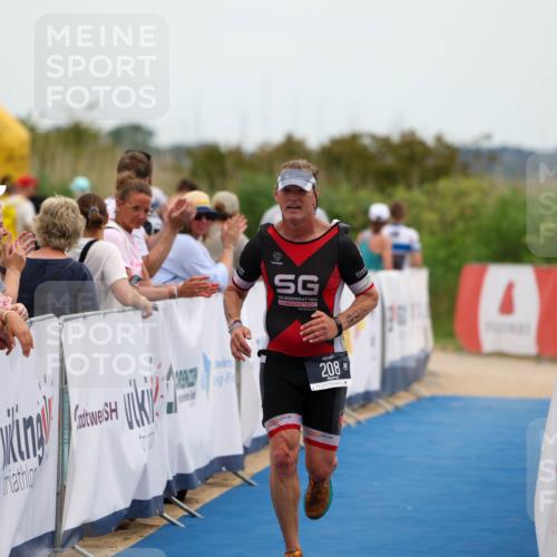 22.06.2025 - Viking Triathlon Michael Strokosch http://msf.ph/oto/8072917 22.06.2025 15:41:21 Ziel 208 meine-sportfotos.de
