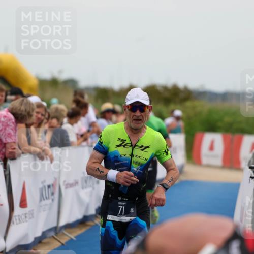 22.06.2025 - Viking Triathlon Michael Strokosch http://msf.ph/oto/8072954 22.06.2025 15:41:32 Ziel 71, 505 meine-sportfotos.de