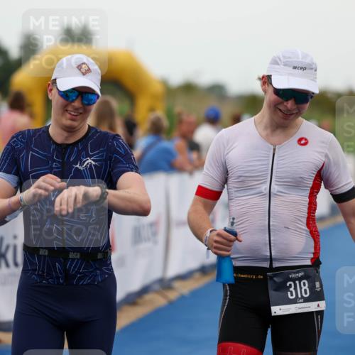22.06.2025 - Viking Triathlon Michael Strokosch http://msf.ph/oto/8072959 22.06.2025 15:57:00 Ziel 318, 328 meine-sportfotos.de