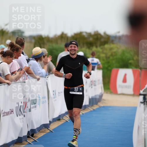 22.06.2025 - Viking Triathlon Michael Strokosch http://msf.ph/oto/8072990 22.06.2025 15:41:46 Ziel 93 meine-sportfotos.de