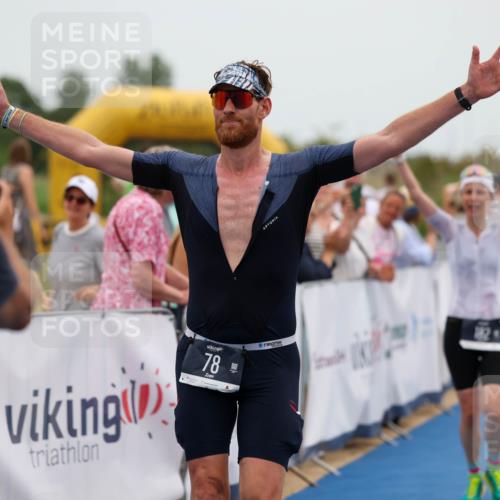 22.06.2025 - Viking Triathlon Michael Strokosch http://msf.ph/oto/8073064 22.06.2025 15:42:20 Ziel 64, 78, 172, 182 meine-sportfotos.de