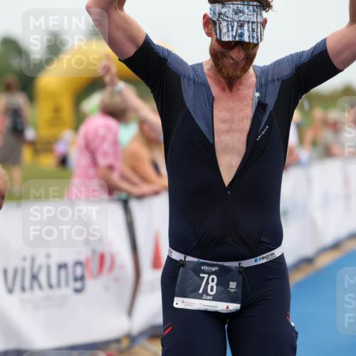 22.06.2025 - Viking Triathlon Michael Strokosch http://msf.ph/oto/8073077 22.06.2025 15:42:21 Ziel 64, 78, 172, 182 meine-sportfotos.de
