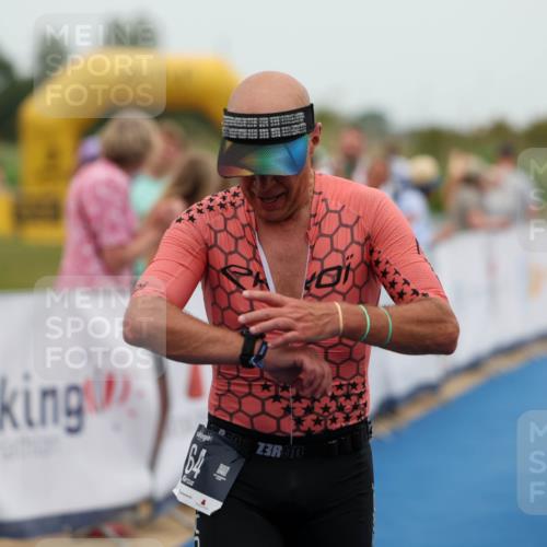 22.06.2025 - Viking Triathlon Michael Strokosch http://msf.ph/oto/8073117 22.06.2025 15:42:27 Ziel 64, 182, 221 meine-sportfotos.de