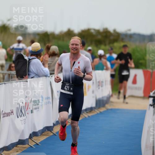 22.06.2025 - Viking Triathlon Michael Strokosch http://msf.ph/oto/8073152 22.06.2025 15:42:48 Ziel 421 meine-sportfotos.de