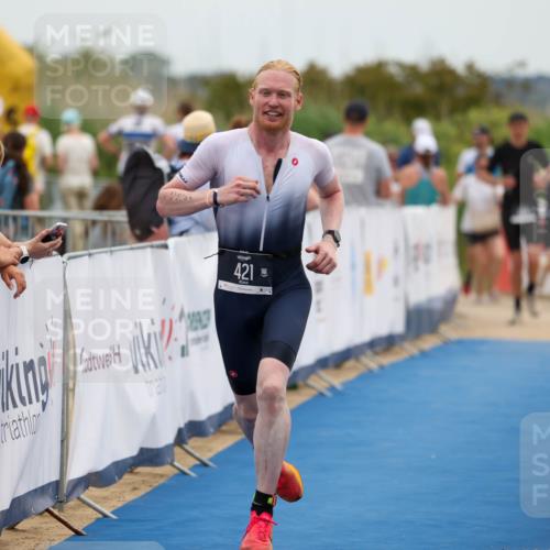 22.06.2025 - Viking Triathlon Michael Strokosch http://msf.ph/oto/8073156 22.06.2025 15:42:49 Ziel 421 meine-sportfotos.de