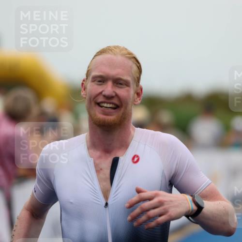 22.06.2025 - Viking Triathlon Michael Strokosch http://msf.ph/oto/8073181 22.06.2025 15:42:51 Ziel 421 meine-sportfotos.de