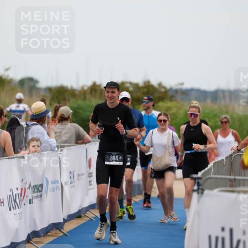 22.06.2025 - Viking Triathlon Michael Strokosch http://msf.ph/oto/8073186 22.06.2025 15:42:54 Ziel 304, 344, 421 meine-sportfotos.de