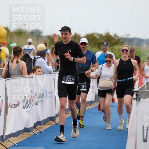 22.06.2025 - Viking Triathlon Michael Strokosch http://msf.ph/oto/8073195 22.06.2025 15:42:55 Ziel 304, 344, 421 meine-sportfotos.de