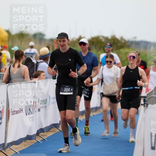 22.06.2025 - Viking Triathlon Michael Strokosch http://msf.ph/oto/8073197 22.06.2025 15:42:56 Ziel 304, 344, 389 meine-sportfotos.de
