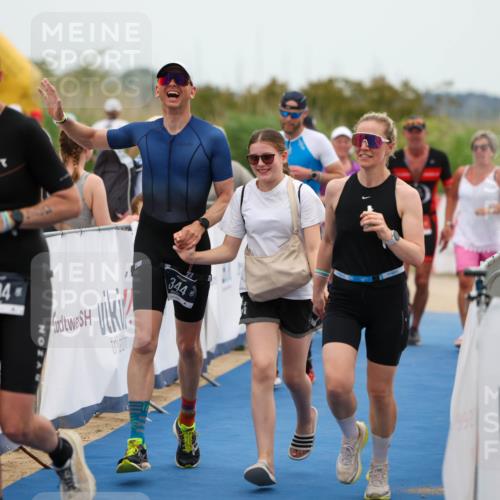 22.06.2025 - Viking Triathlon Michael Strokosch http://msf.ph/oto/8073210 22.06.2025 15:42:57 Ziel 304, 344, 389, 615 meine-sportfotos.de