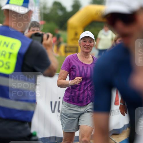 22.06.2025 - Viking Triathlon Michael Strokosch http://msf.ph/oto/8073245 22.06.2025 15:43:04 Ziel 344, 389, 615 meine-sportfotos.de