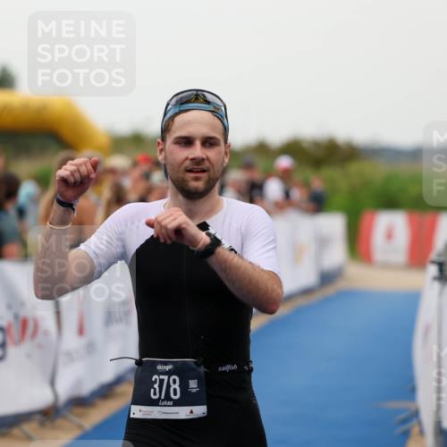 22.06.2025 - Viking Triathlon Michael Strokosch http://msf.ph/oto/8073328 22.06.2025 16:01:15 Ziel 54, 378 meine-sportfotos.de