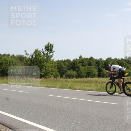22.06.2025 - Viking Triathlon Yannick Fuchs http://msf.ph/oto/8073522 22.06.2025 11:07:32 Radfahren 128, 220, 450 meine-sportfotos.de
