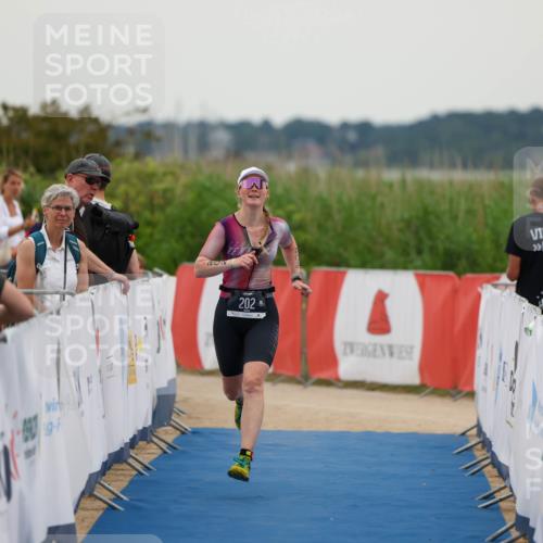 22.06.2025 - Viking Triathlon Michael Strokosch http://msf.ph/oto/8073699 22.06.2025 16:07:29 Ziel 202 meine-sportfotos.de