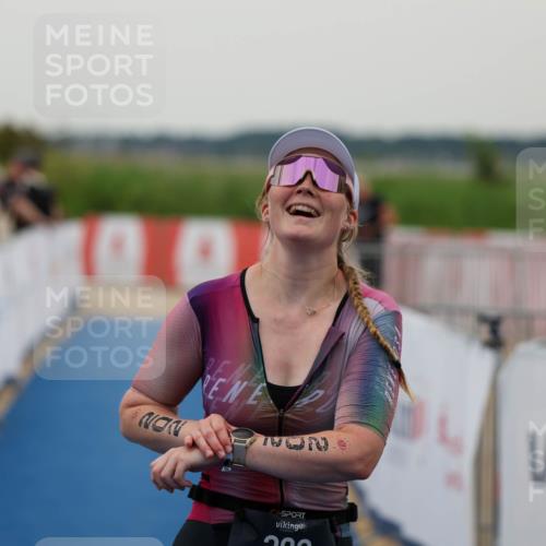22.06.2025 - Viking Triathlon Michael Strokosch http://msf.ph/oto/8073732 22.06.2025 16:07:33 Ziel 202 meine-sportfotos.de