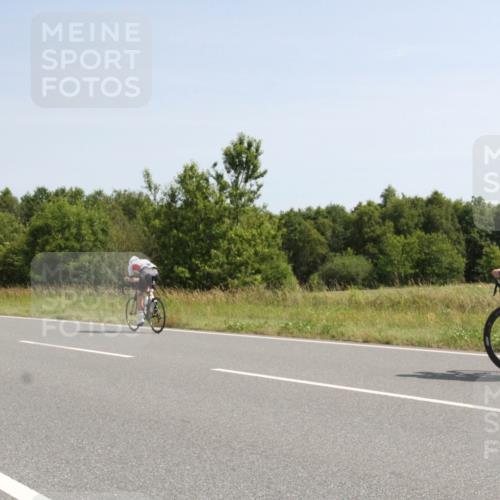 22.06.2025 - Viking Triathlon Yannick Fuchs http://msf.ph/oto/8073733 22.06.2025 11:09:50 Radfahren 318, 442 meine-sportfotos.de