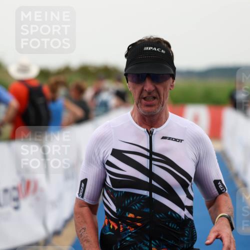 22.06.2025 - Viking Triathlon Michael Strokosch http://msf.ph/oto/8073799 22.06.2025 16:07:48 Ziel  meine-sportfotos.de