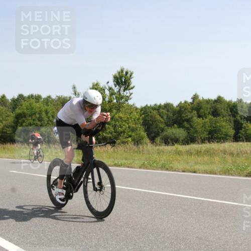 22.06.2025 - Viking Triathlon Yannick Fuchs http://msf.ph/oto/8073897 22.06.2025 11:12:55 Radfahren 133, 213, 381, 406 meine-sportfotos.de