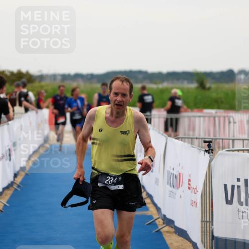 22.06.2025 - Viking Triathlon Michael Strokosch http://msf.ph/oto/8073937 22.06.2025 16:09:02 Ziel 234, 488 meine-sportfotos.de