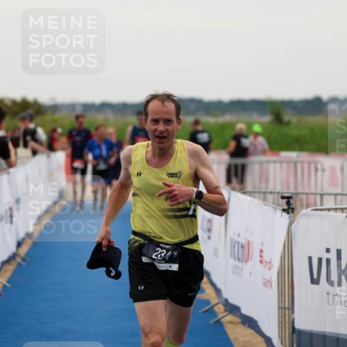 22.06.2025 - Viking Triathlon Michael Strokosch http://msf.ph/oto/8073940 22.06.2025 16:09:02 Ziel 234, 488 meine-sportfotos.de