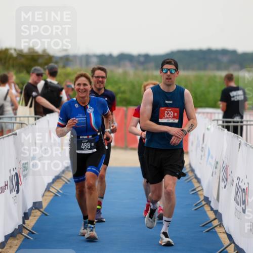 22.06.2025 - Viking Triathlon Michael Strokosch http://msf.ph/oto/8073960 22.06.2025 16:09:05 Ziel 234, 488, 621 meine-sportfotos.de