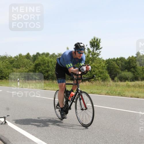 22.06.2025 - Viking Triathlon Yannick Fuchs http://msf.ph/oto/8074869 22.06.2025 11:33:49 Radfahren 25, 290 meine-sportfotos.de