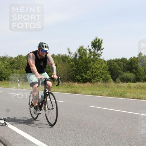 22.06.2025 - Viking Triathlon Yannick Fuchs http://msf.ph/oto/8075047 22.06.2025 11:38:07 Radfahren 4, 71, 243, 480, 549, 609, 629 meine-sportfotos.de