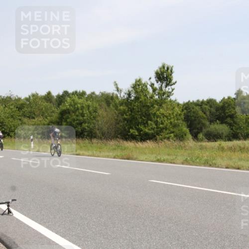 22.06.2025 - Viking Triathlon Yannick Fuchs http://msf.ph/oto/8075201 22.06.2025 11:40:49 Radfahren 39, 40, 75, 158, 187, 209, 256, 312, 316, 428, 503, 506, 557 meine-sportfotos.de