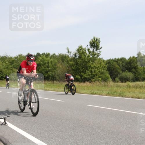 22.06.2025 - Viking Triathlon Yannick Fuchs http://msf.ph/oto/8075202 22.06.2025 11:40:50 Radfahren 39, 40, 158, 187, 209, 256, 312, 316, 428, 503, 506, 507, 557 meine-sportfotos.de