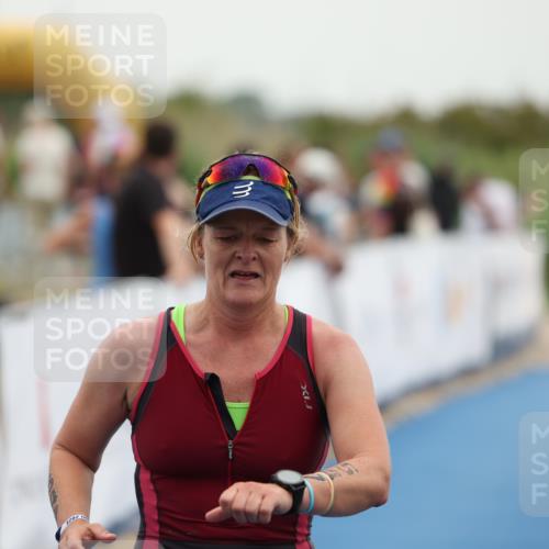 22.06.2025 - Viking Triathlon Yannick Fuchs http://msf.ph/oto/8075515 22.06.2025 16:11:52 Ziel 547 meine-sportfotos.de