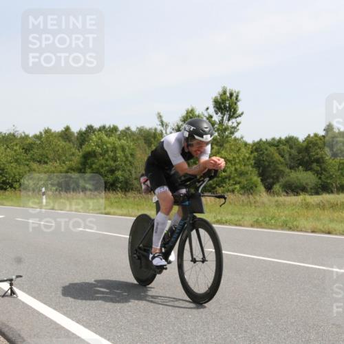 22.06.2025 - Viking Triathlon Yannick Fuchs http://msf.ph/oto/8075516 22.06.2025 11:46:47 Radfahren 59, 267, 393, 463 meine-sportfotos.de