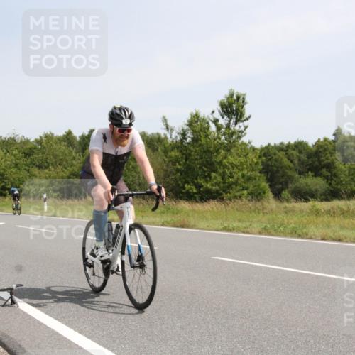 22.06.2025 - Viking Triathlon Yannick Fuchs http://msf.ph/oto/8075528 22.06.2025 11:47:00 Radfahren 48, 57, 116, 402, 640 meine-sportfotos.de