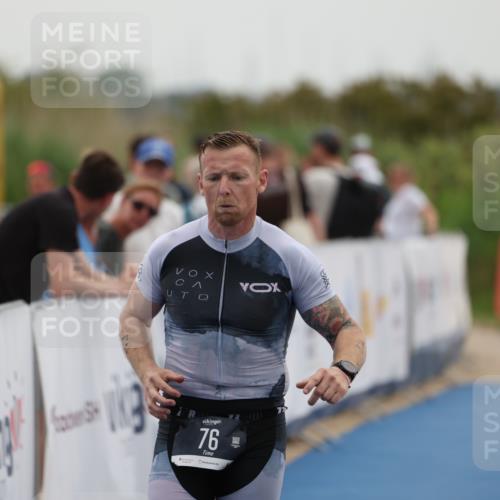 22.06.2025 - Viking Triathlon Yannick Fuchs http://msf.ph/oto/8075573 22.06.2025 16:13:43 Ziel 76 meine-sportfotos.de