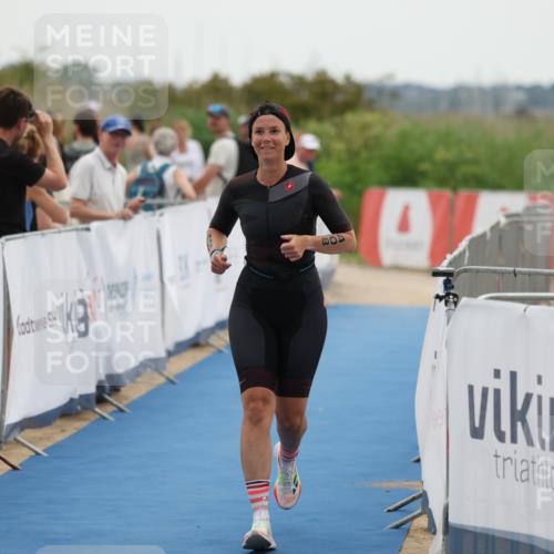 22.06.2025 - Viking Triathlon Yannick Fuchs http://msf.ph/oto/8075609 22.06.2025 16:14:55 Ziel 408 meine-sportfotos.de